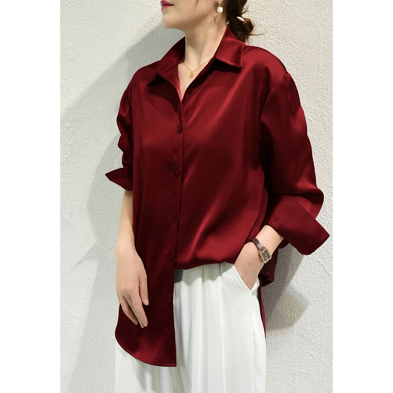 Satin Women’s Blouse – Style and Sophistication for Your Work Look!