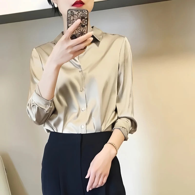 Satin Women’s Blouse – Style and Sophistication for Your Work Look!